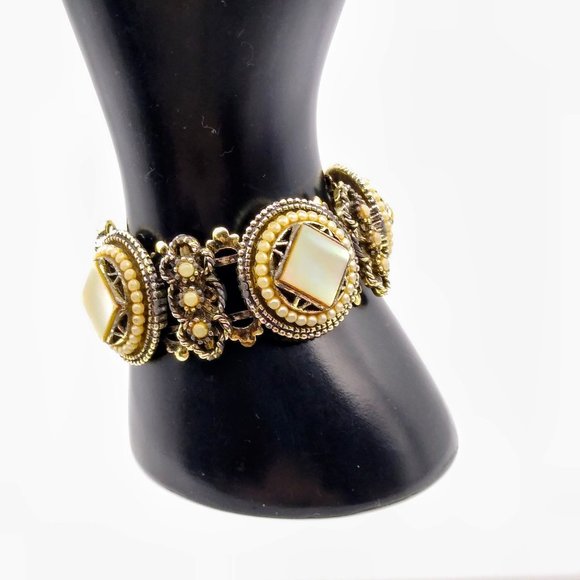 Mother of Pearl Medallion Link Bracelet, MCM Statement Bangle with Faux Seed Pea - Picture 4 of 8